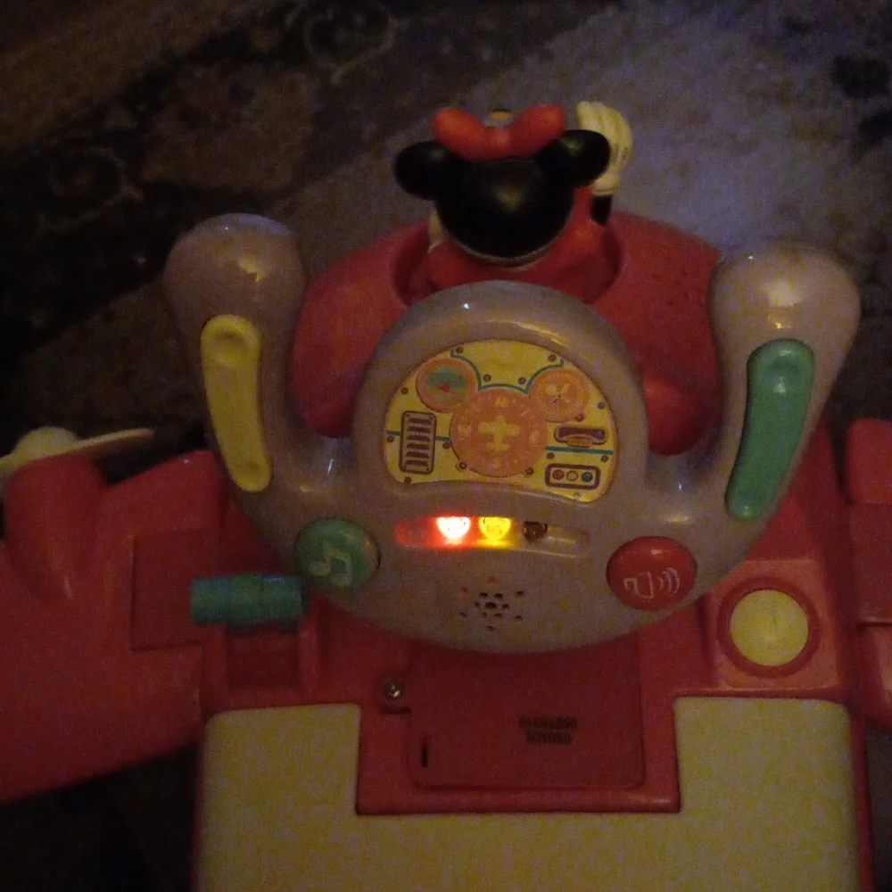 Ride On Minnie Mouse Airplane